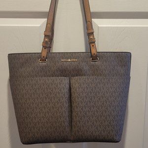 Michael Kors Medium Jet Set Logo Pocket Tote Pre Owned